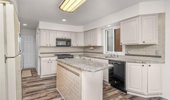7236 Bluebill St, Algonac, MI 48001
