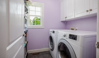 8135 Craig Ct, Bailey, NC 27807