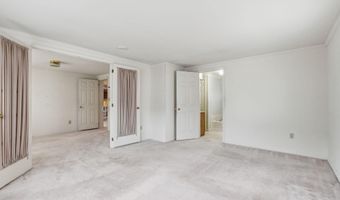 24 COASTAL Dr, Berlin, MD 21811