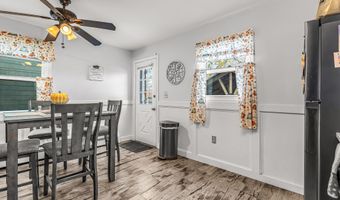 35 Kent Ave, Bridgeport, CT 06610