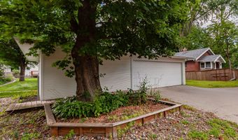 618 9th St, Ames, IA 50010