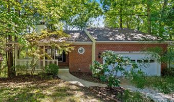 28 Foxberry Dr, Arden, NC 28704