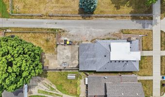 702 N Van Buren St, Auburn, IN 46706