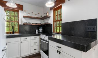 386 SPRUCE St, Alpine, WY 83128