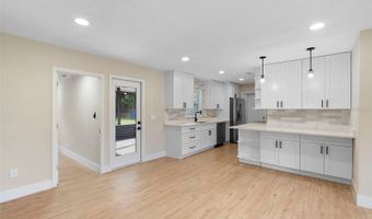 5310 PINEVIEW Way, Apopka, FL 32703