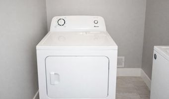 702 Center Dr W, Beaufort, SC 29902