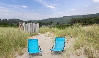 18000 OCEAN Blvd, Rockaway Beach, OR 97136