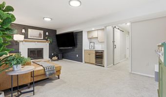 661 N ARMISTEAD St, Alexandria, VA 22312