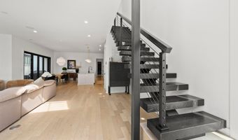 2856 Kobuk Dr A, Columbus, OH 43228
