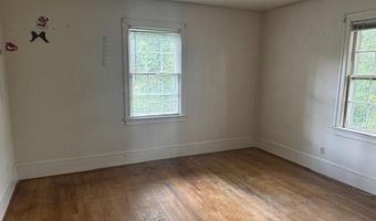 102 Pembroke Ave S, Ahoskie, NC 27910
