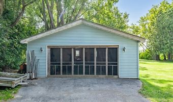 37 Wheeler Dr, Alburgh, VT 05440