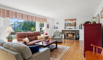 71 Reservoir Ave, Andover, NJ 07801