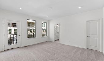 43841 VENETIAN Sq, Ashburn, VA 20147