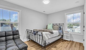 400 Anchor Ave, Beachwood, NJ 08722
