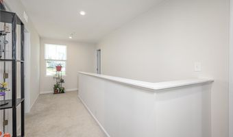 1112 Hidden Lake Blvd, Akron, OH 44312