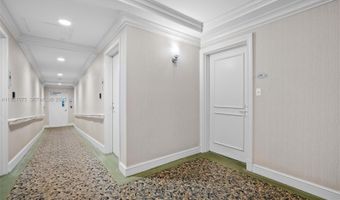 19900 E Country Club Dr 212, Aventura, FL 33180