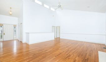 16 Thistle Holw 16, Avon, CT 06001