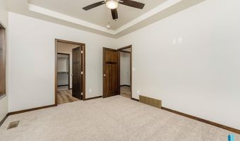 2312 E Brek St, Brandon, SD 57005