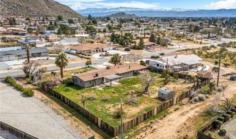 15944 Wintun Rd, Apple Valley, CA 92307