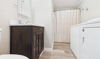 1124 E 10th St, Anderson, IN 46012