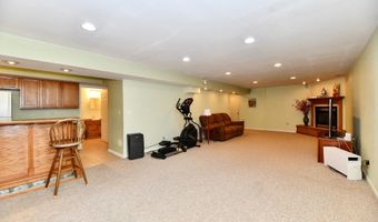 938 Weeping Way Ln, Avon, IN 46123