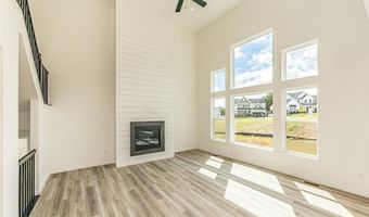 6730 Snowy Owl Ln, Affton, MO 63123