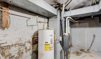 827 N HOWARD St, Baltimore, MD 21201