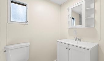 21 Lear Dr, Coventry, RI 02816