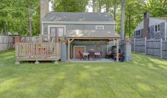 46 Ashford Lake Dr, Ashford, CT 06278