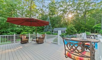 104 Windsor Dr, Auburn, NH 03032