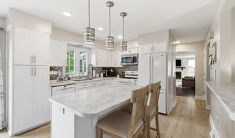 1031 Thomas Dr, Ashland, OH 44805