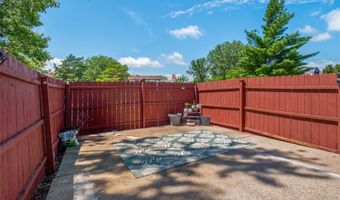 983 10th Ave NW, Altoona, IA 50009
