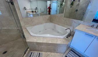 3131 NE 188th St 1-609, Aventura, FL 33180