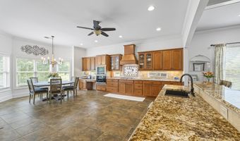 1005 Renfroe Lk, Auburn, GA 30011