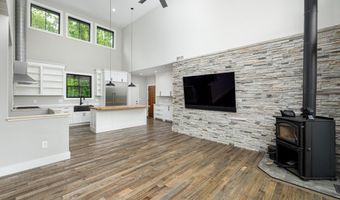 6172 Hellner Rd, Ann Arbor, MI 48105