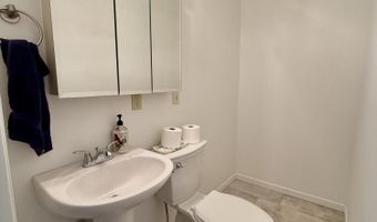 1808 SE 12th Ave, Aberdeen, SD 57401