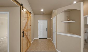 914 Oakmont Lp NE, Albany, OR 97322