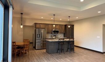 640 S 9th St, Akron, IA 51001