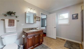 2461 Woodridge Dr, Decatur, GA 30033