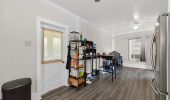 36 Broad St, Amsterdam, NY 12010
