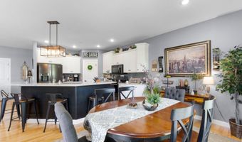 1123 N Dewey St, Auburn, IN 46706