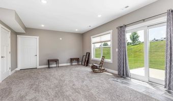 2207 Eldie, Asbury, IA 52002