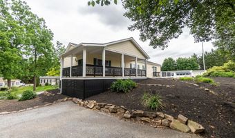 304 CRYSTAL CREEK Xing, Abbottstown, PA 17301