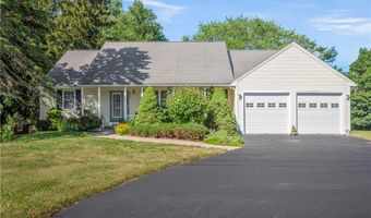 2985 Mendon Rd, Cumberland, RI 02864