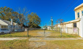 24 E Main St, Andrews, SC 29510