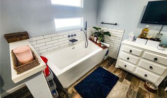 1405 S Brier St, Alton, TX 78573