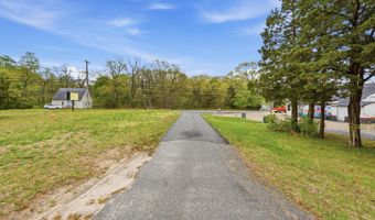 439 N Main St, Barnegat, NJ 08005