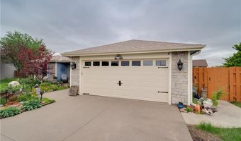 927 Jasara Cir, Baldwin City, KS 66006