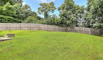 5 Craigie Ave, Johnston, RI 02919