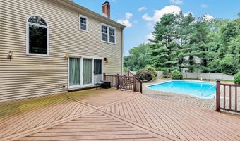75 Brookside Pl, Cheshire, CT 06410